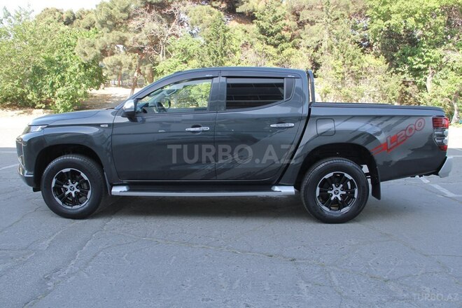 Mitsubishi L200 2020, 84,642 km - 2.4 l - Bakı