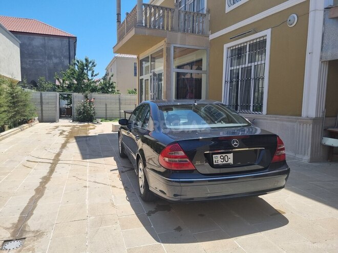 Mercedes E 240 2004, 389,000 km - 2.6 l - Bakı