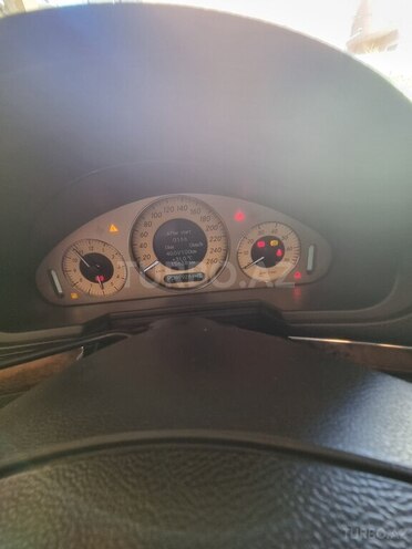 Mercedes E 240 2004, 389,000 km - 2.6 l - Bakı