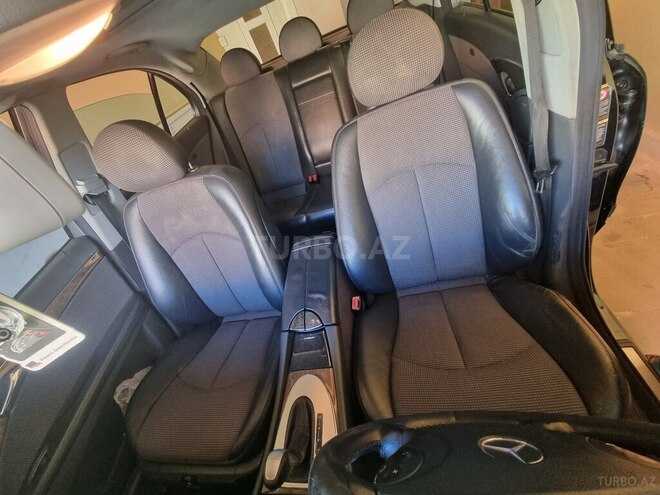 Mercedes E 240 2004, 389,000 km - 2.6 l - Bakı
