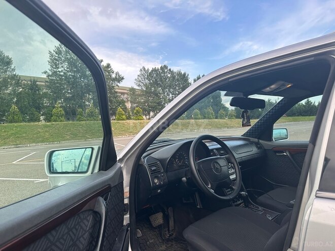Mercedes C 220 1995, 370,000 km - 2.2 l - Qəbələ