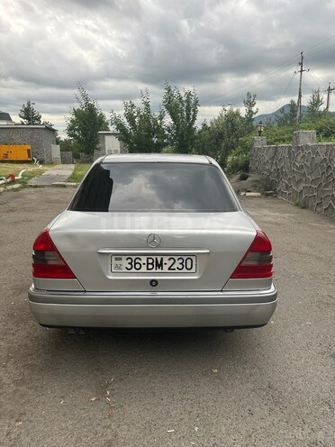 Mercedes C 220 1995, 370,000 km - 2.2 l - Qəbələ