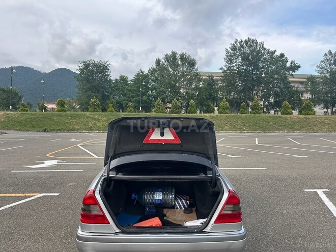 Mercedes C 220 1995, 370,000 km - 2.2 l - Qəbələ