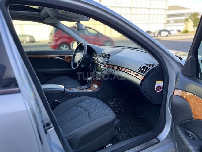 Mercedes E 220 2005, 185,294 km - 2.2 l - Bakı
