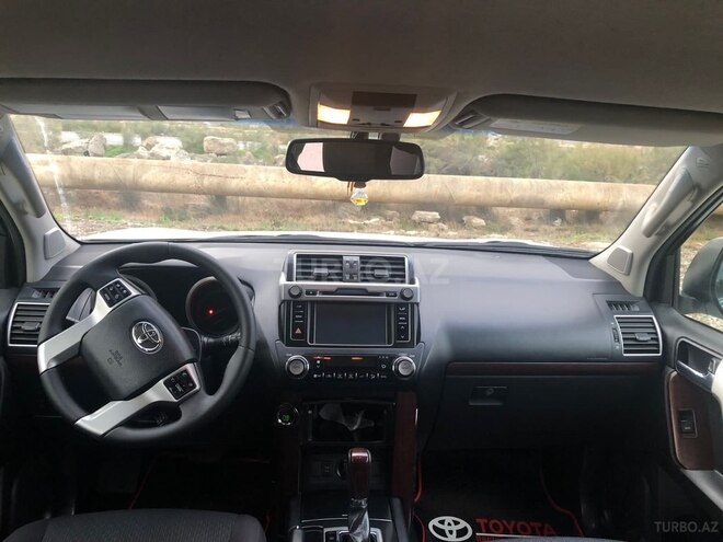 Toyota Prado 2013, 800,000 km - 4.0 l - Bakı