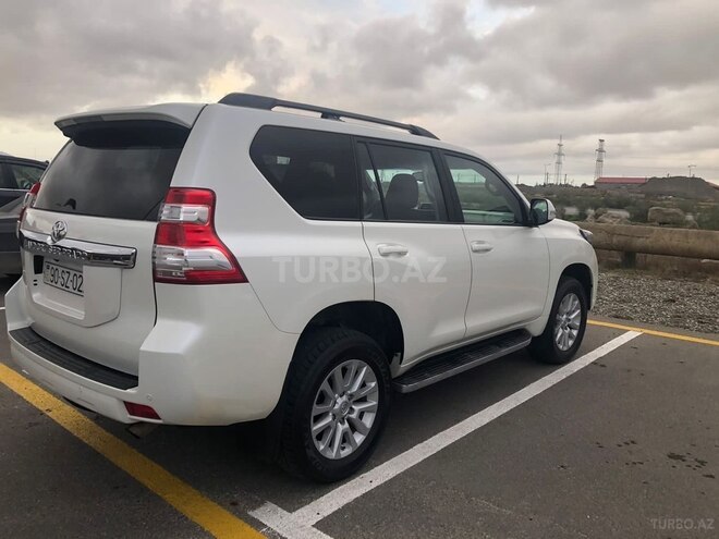 Toyota Prado 2013, 800,000 km - 4.0 l - Bakı