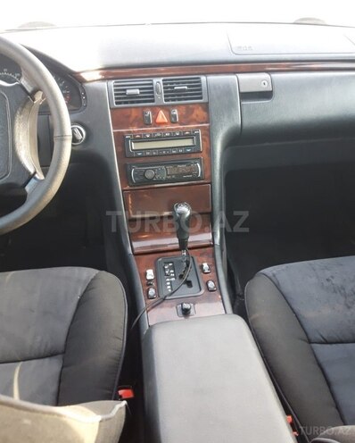 Mercedes E 230 1996, 262,000 km - 2.3 л - Bakı