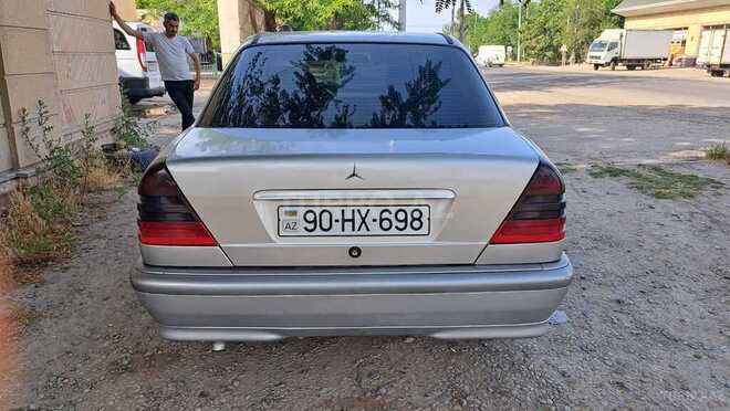 Mercedes C 220 1997, 489,030 km - 2.2 л - Salyan
