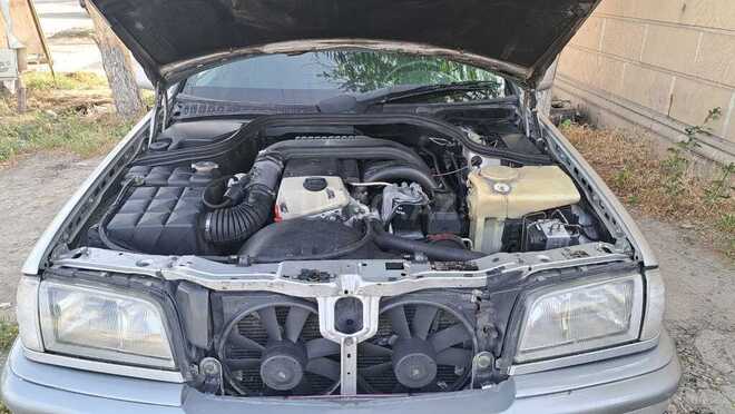 Mercedes C 220 1997, 489,030 km - 2.2 л - Salyan