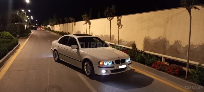 BMW 530 2001, 366,000 km - 3.0 l - Bakı