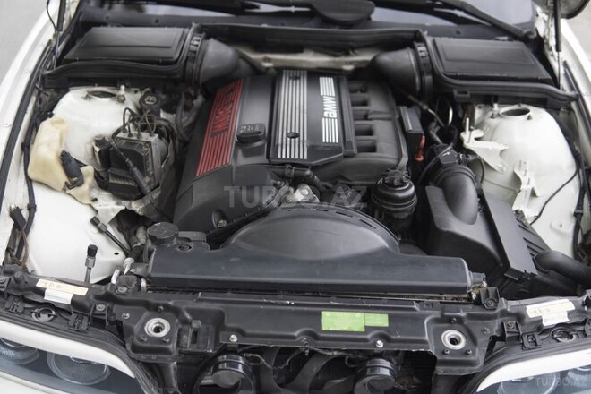 BMW 530 2001, 366,000 km - 3.0 l - Bakı