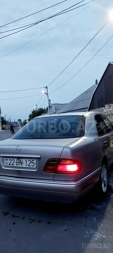 Mercedes E 240 1997, 330,000 km - 2.4 л - Goranboy