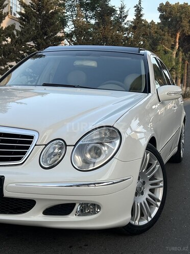 Mercedes E 320 2003, 289,000 km - 3.2 l - Bakı