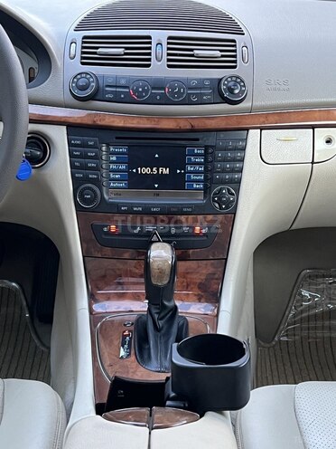 Mercedes E 320 2003, 289,000 km - 3.2 l - Bakı