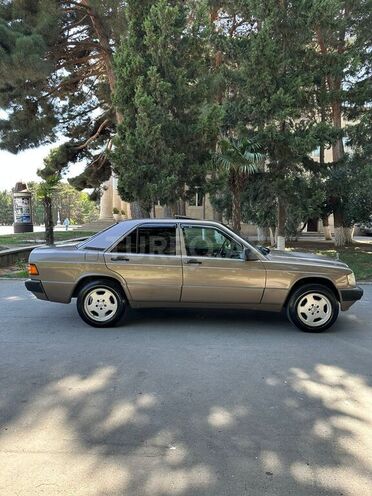 Mercedes 190 1989, 407,000 km - 2.0 l - Sumqayıt
