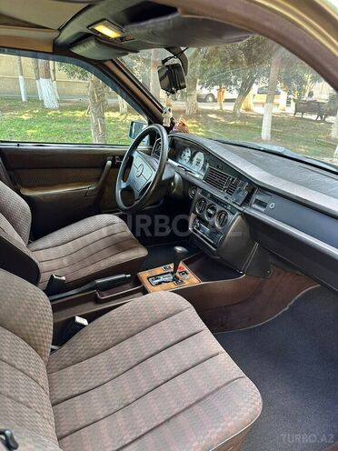 Mercedes 190 1989, 407,000 km - 2.0 l - Sumqayıt