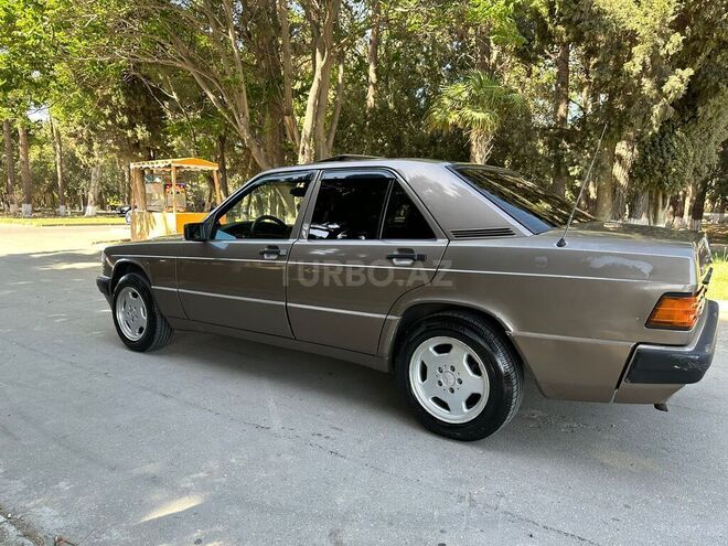 Mercedes 190 1989, 407,000 km - 2.0 l - Sumqayıt