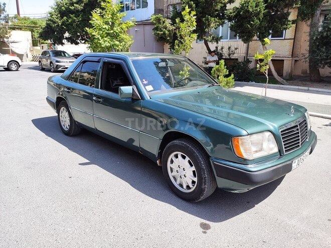 Mercedes E 220 1994, 400,000 km - 2.2 l - Bakı