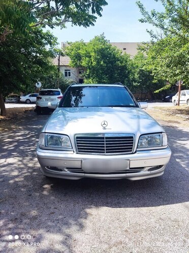 Mercedes C 220 2000, 368,955 km - 2.2 l - Bakı