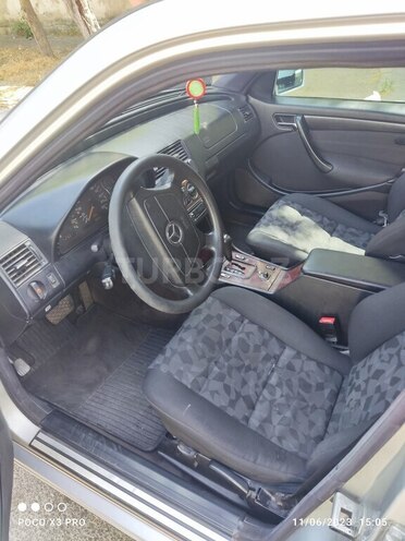 Mercedes C 220 2000, 368,955 km - 2.2 l - Bakı