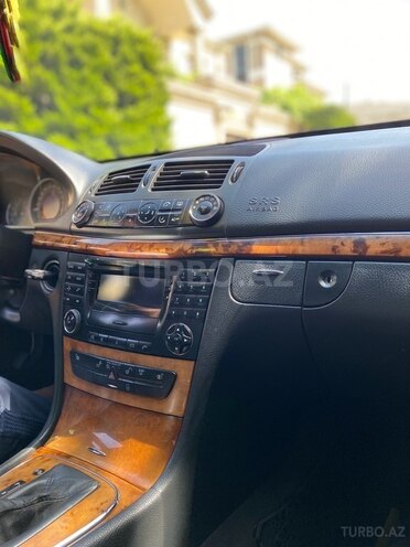Mercedes E 240 2002, 332,000 km - 2.4 l - Bakı