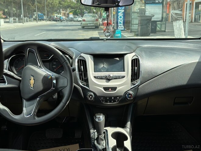 Chevrolet Cruze 2018, 85,800 km - 1.4 л - Sumqayıt
