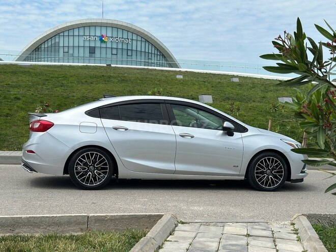 Chevrolet Cruze 2018, 85,800 km - 1.4 л - Sumqayıt