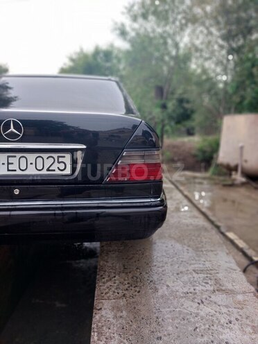 Mercedes E 200 1994, 420,000 km - 2.0 л - Beyləqan
