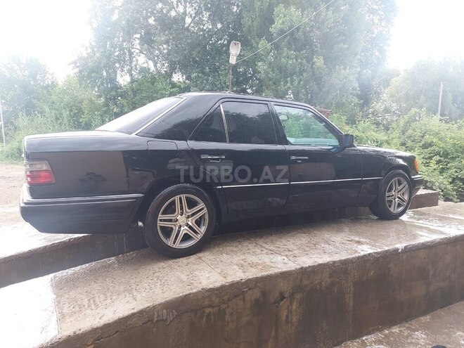 Mercedes E 200 1994, 420,000 km - 2.0 л - Beyləqan