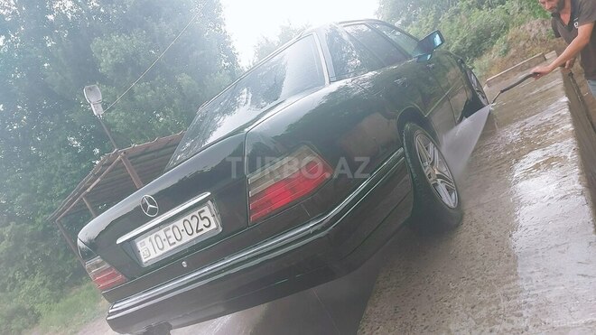 Mercedes E 200 1994, 420,000 km - 2.0 л - Beyləqan