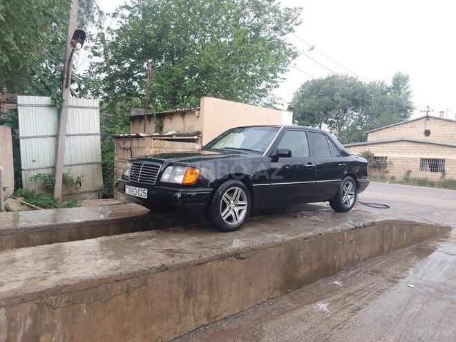Mercedes E 200 1994, 420,000 km - 2.0 л - Beyləqan