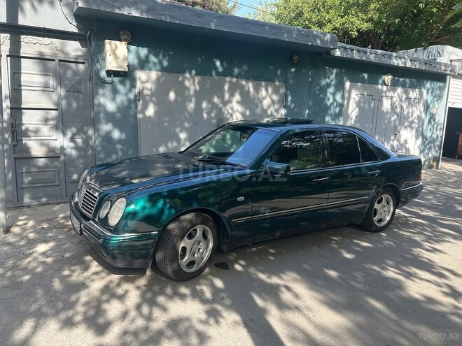 Mercedes E 230 1996, 330,000 km - 2.3 l - Bakı