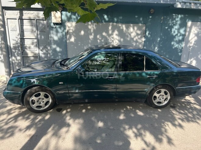 Mercedes E 230 1996, 330,000 km - 2.3 l - Bakı