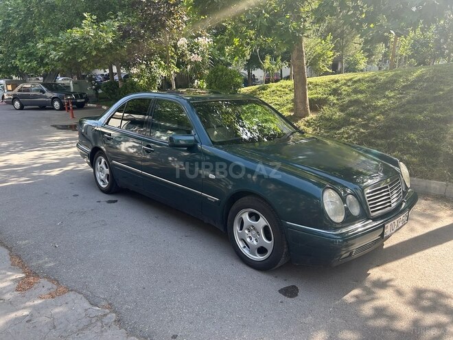 Mercedes E 230 1996, 330,000 km - 2.3 l - Bakı