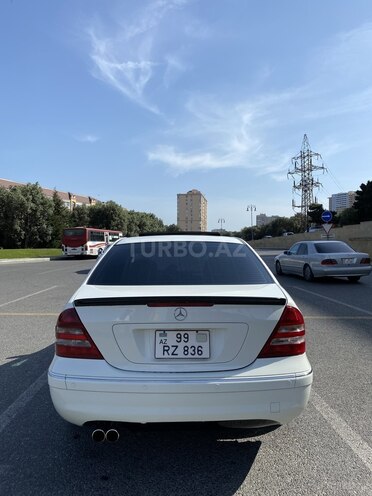 Mercedes C 250 2006, 332,000 km - 2.5 l - Bakı