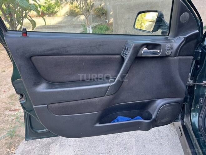 Opel Astra 2000, 300,000 km - 2.0 л - Bakı