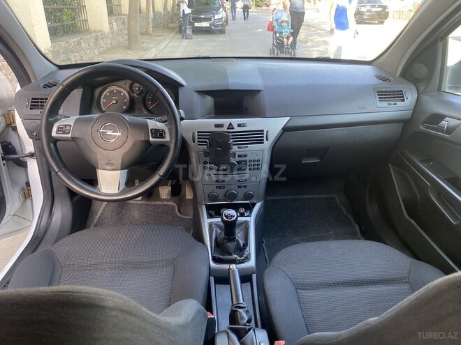 Opel Astra 2010, 226,000 km - 1.3 l - Bakı