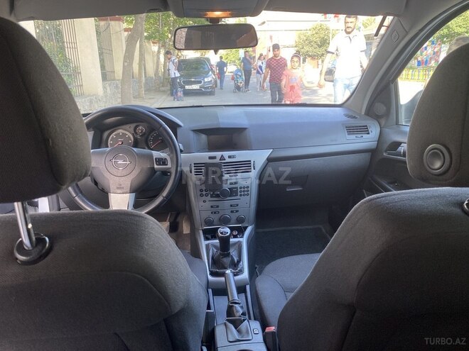 Opel Astra 2010, 226,000 km - 1.3 l - Bakı