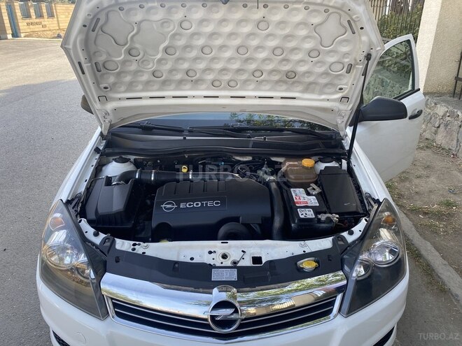Opel Astra 2010, 226,000 km - 1.3 l - Bakı