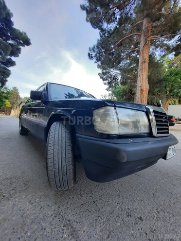 Mercedes 190 1990, 246,000 km - 1.8 л - Sumqayıt