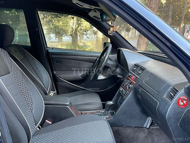Mercedes C 240 1997, 30,000 km - 2.4 l - Bakı