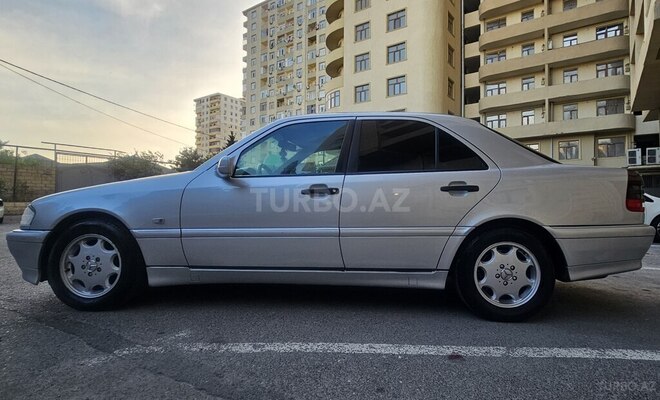 Mercedes C 200 1997, 524,299 km - 2.0 л - Xırdalan