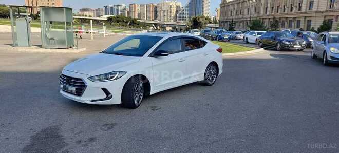 Hyundai Elantra 2015, 120,000 km - 1.6 l - Bakı