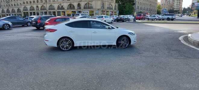 Hyundai Elantra 2015, 120,000 km - 1.6 l - Bakı