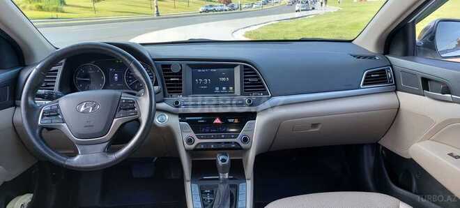 Hyundai Elantra 2015, 120,000 km - 1.6 l - Bakı