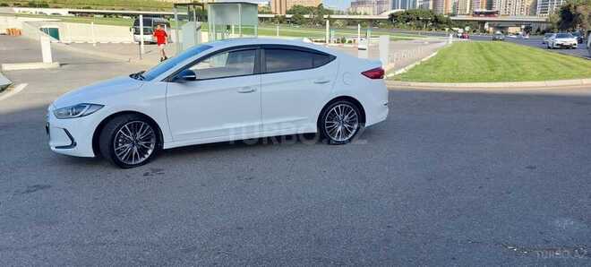 Hyundai Elantra 2015, 120,000 km - 1.6 l - Bakı