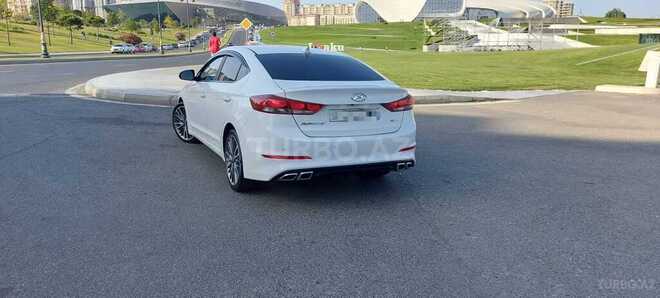 Hyundai Elantra 2015, 120,000 km - 1.6 l - Bakı