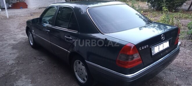 Mercedes C 220 1995, 445,000 km - 2.2 l - Neftçala