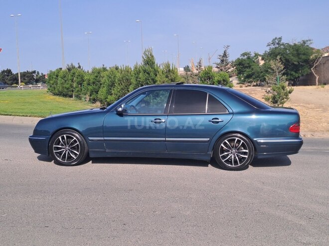 Mercedes E 320 2000, 370,500 km - 3.2 л - Bakı