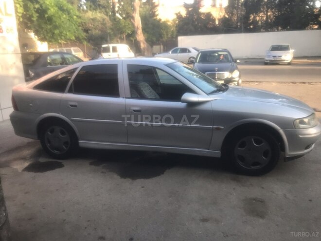 Opel Vectra 2000, 410,000 km - 1.8 l - Bakı